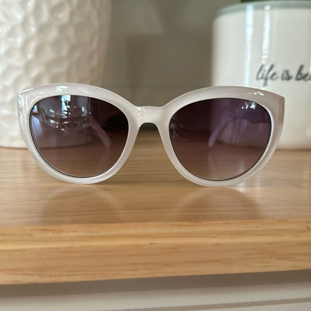 White sunglasses